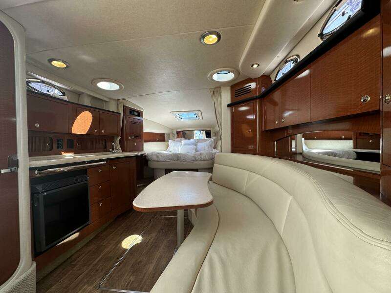 Liquid Therapy 32ft Sea Ray Yacht For Sale