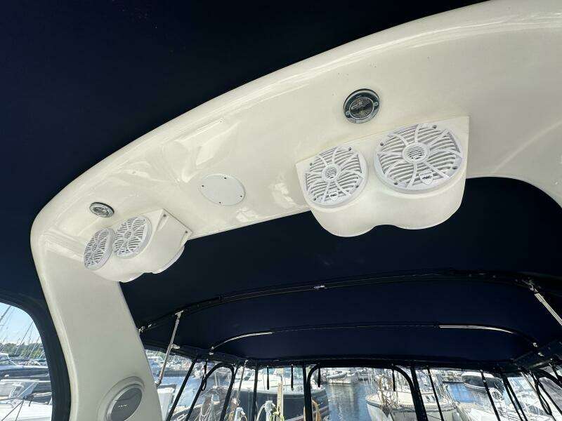 Liquid Therapy 32ft Sea Ray Yacht For Sale