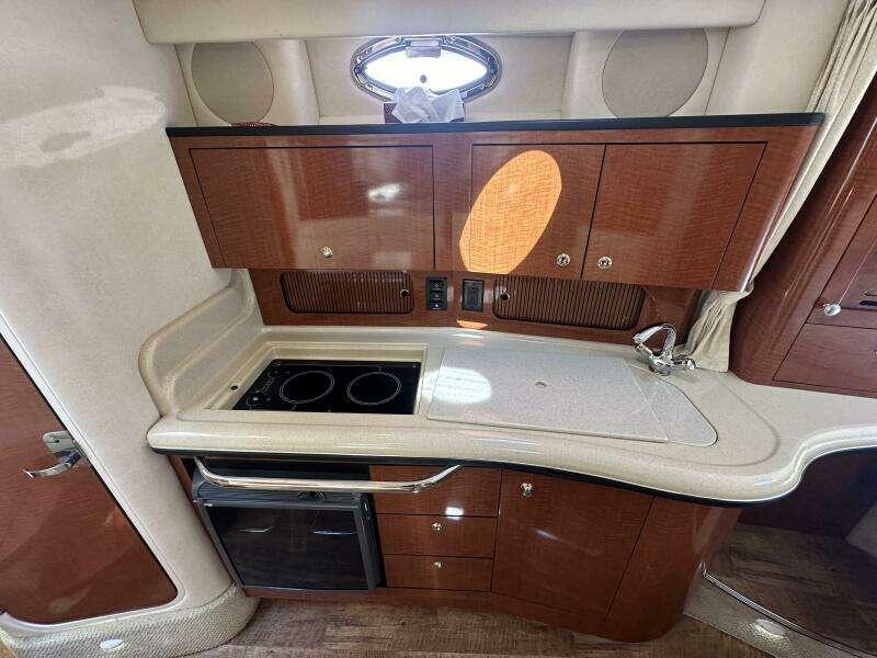 Liquid Therapy 32ft Sea Ray Yacht For Sale