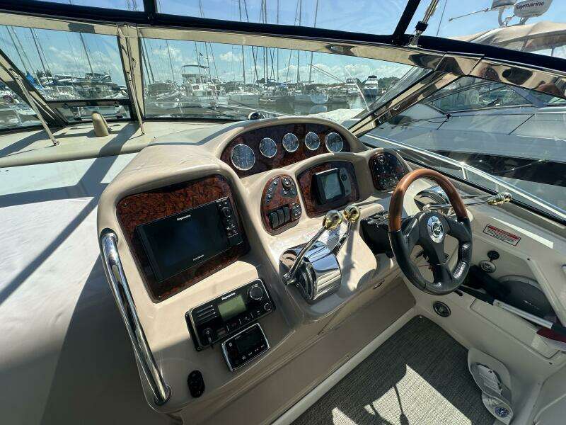 Liquid Therapy 32ft Sea Ray Yacht For Sale
