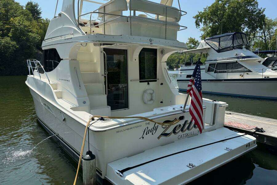 Lady Zette 34ft Silverton Yacht For Sale