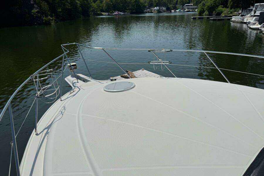 Lady Zette 34ft Silverton Yacht For Sale