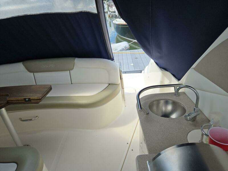 31ft Sea Ray Yacht For Sale