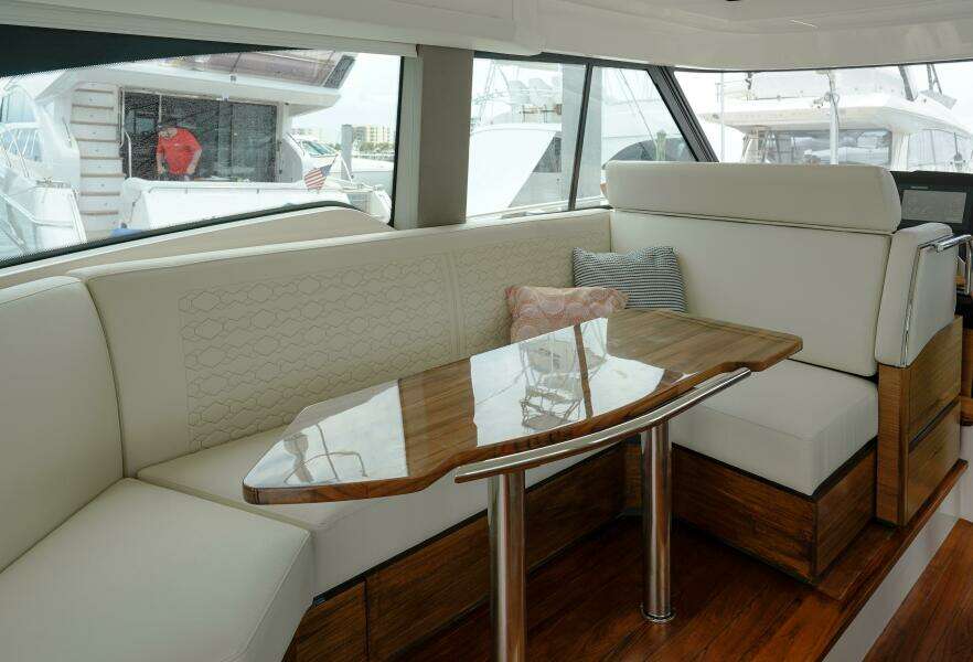 2024 Tiara Yachts 48LE- LADY OGEA- Dinette