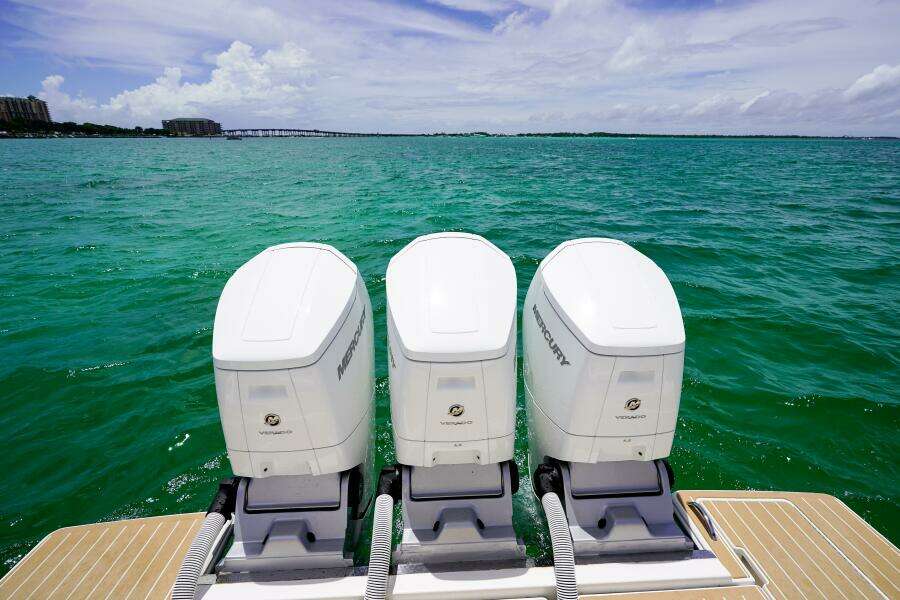 2024 Tiara Yachts 48LE- LADY OGEA- Engines