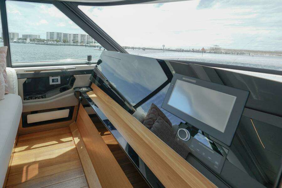 2024 Tiara Yachts 48LE- LADY OGEA- Helm