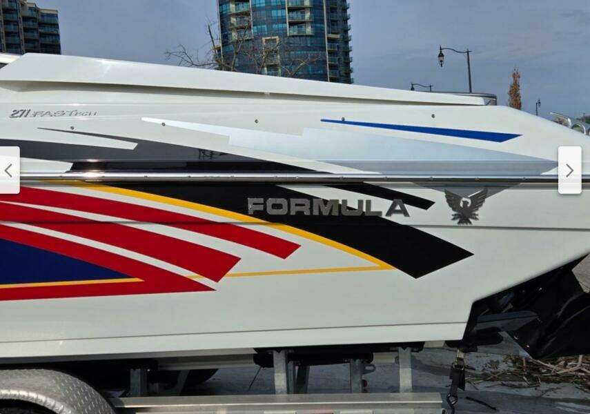 27ft Formula Yacht For Sale