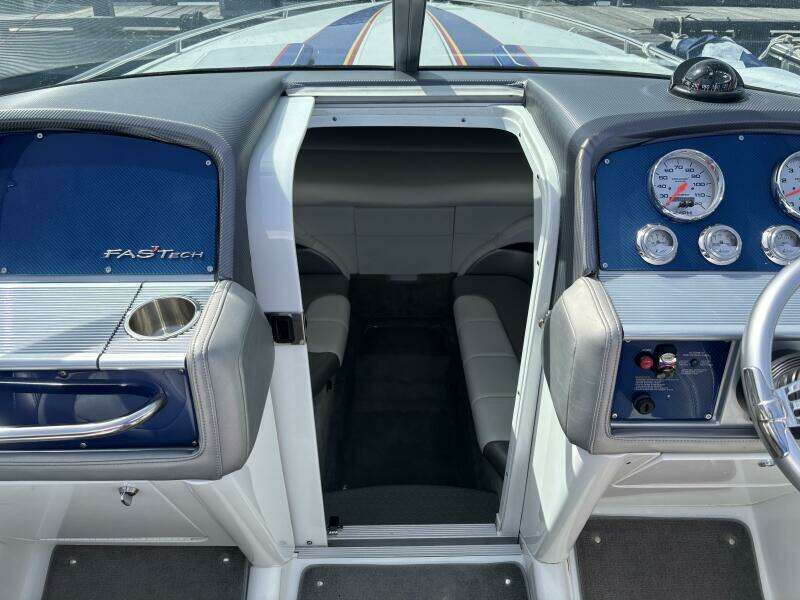 27ft Formula Yacht For Sale