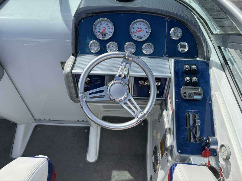 27ft Formula Yacht For Sale