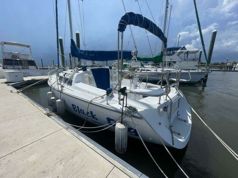 Black Dog 27ft Catalina Yacht For Sale