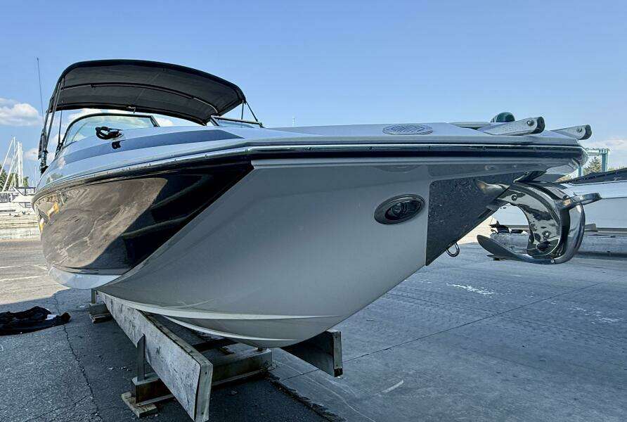25ft Regal Yacht For Sale