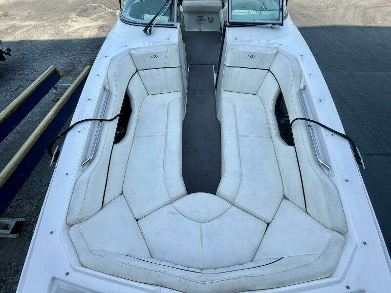 25ft Regal Yacht For Sale