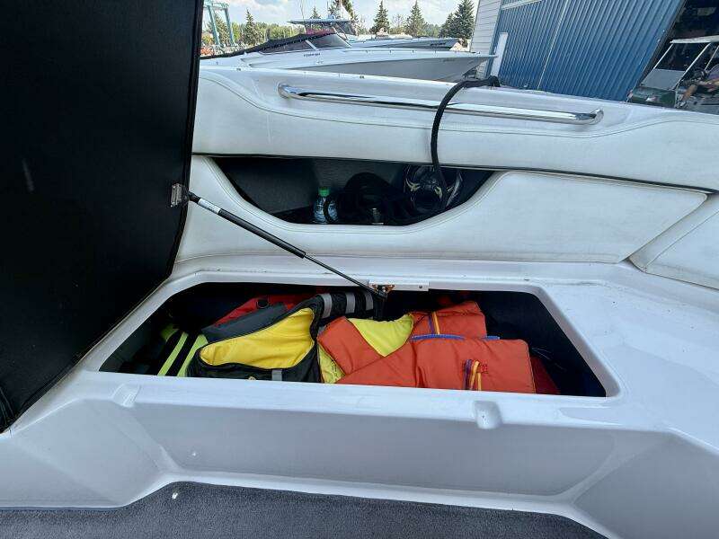25ft Regal Yacht For Sale