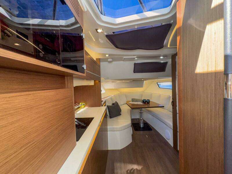 40ft Jeanneau Yacht For Sale