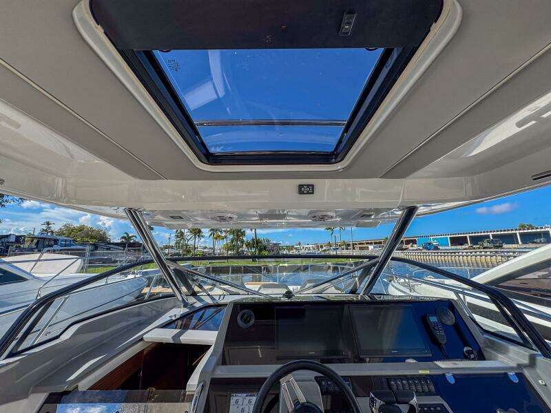 40ft Jeanneau Yacht For Sale