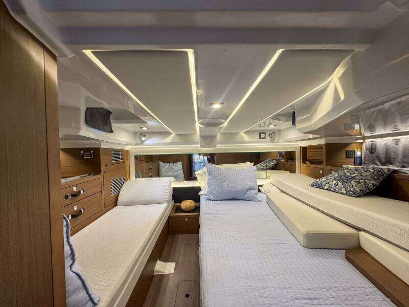 40ft Jeanneau Yacht For Sale
