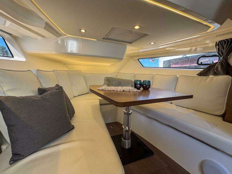 40ft Jeanneau Yacht For Sale
