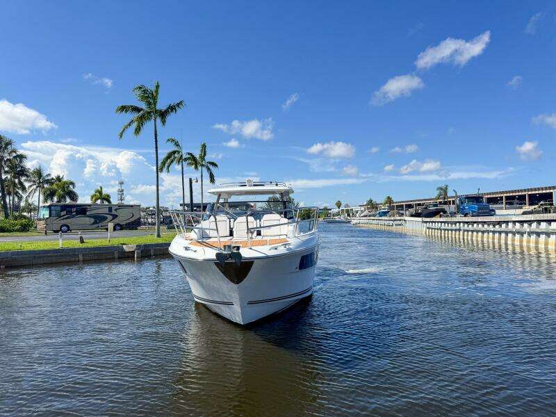 40ft Jeanneau Yacht For Sale