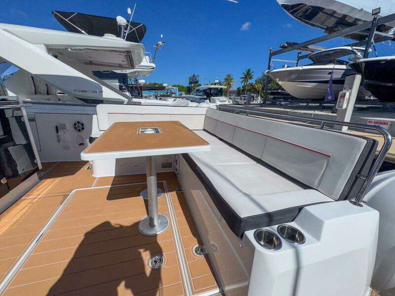 40ft Jeanneau Yacht For Sale