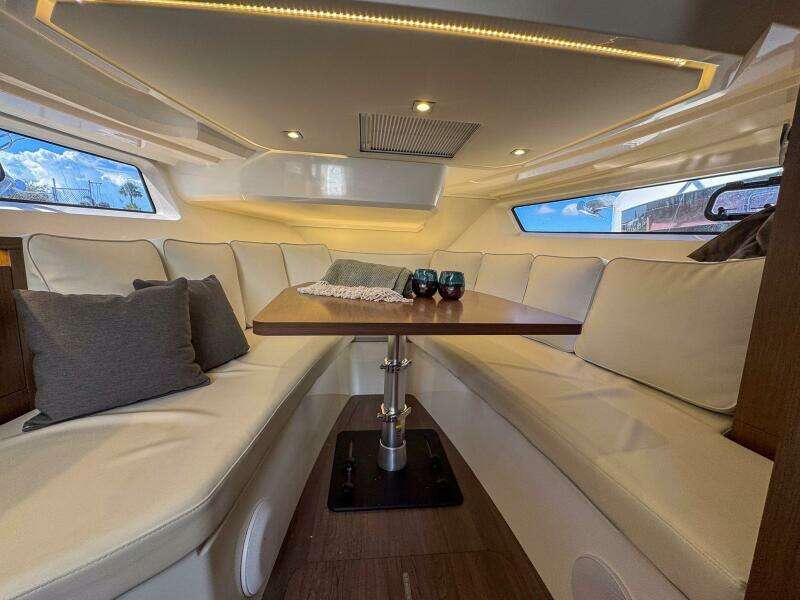 40ft Jeanneau Yacht For Sale