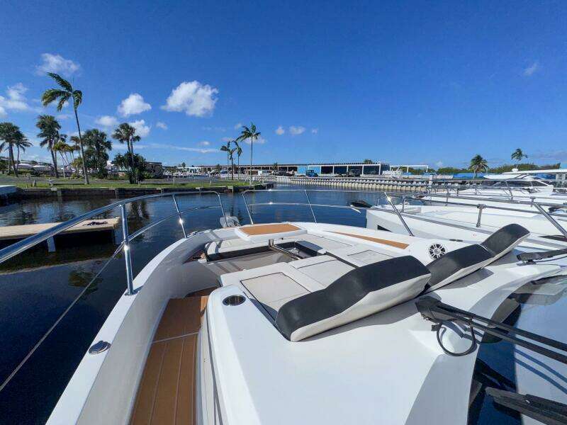 40ft Jeanneau Yacht For Sale