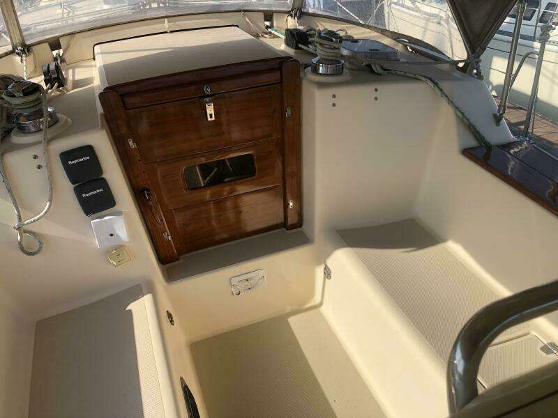 Island Packet 380