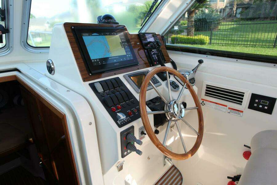 Lagniappe 33ft Back Cove Yacht For Sale