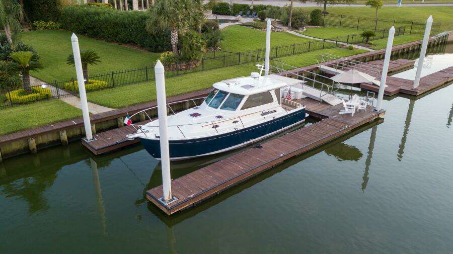 Lagniappe 33ft Back Cove Yacht For Sale