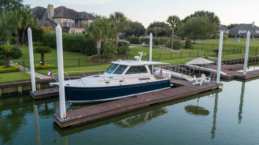 Lagniappe 33ft Back Cove Yacht For Sale