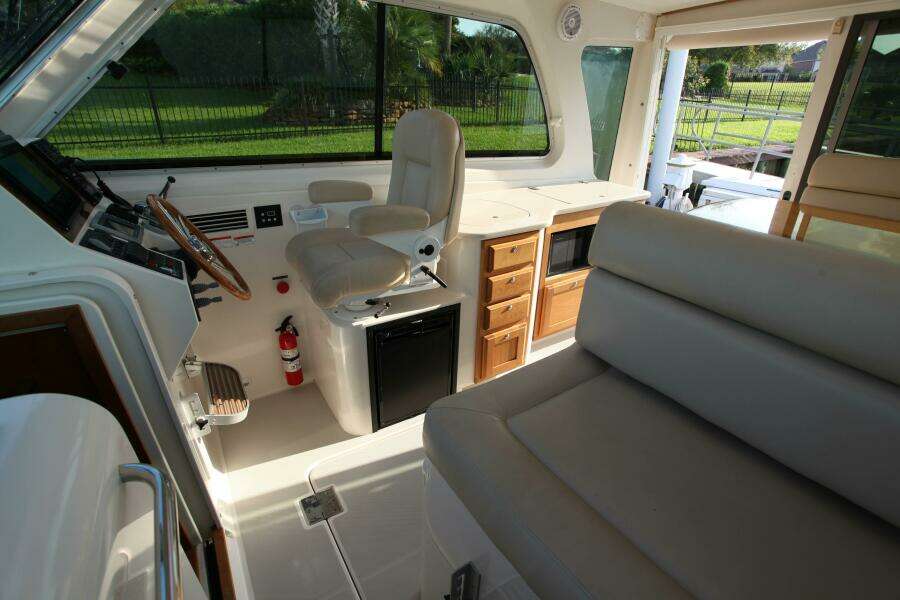 Lagniappe 33ft Back Cove Yacht For Sale