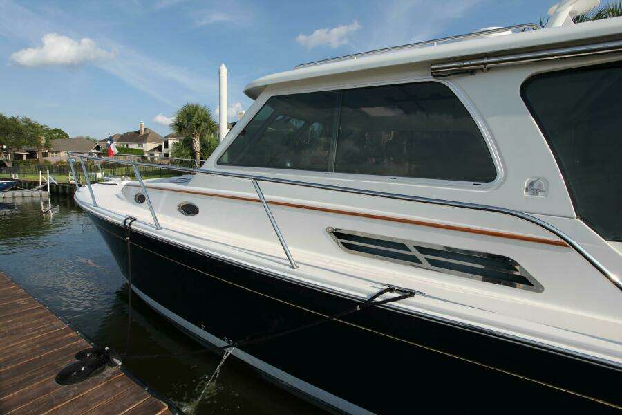 Lagniappe 33ft Back Cove Yacht For Sale