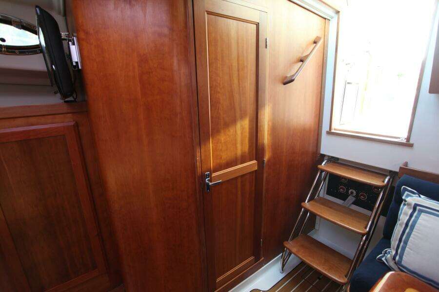 Lagniappe 33ft Back Cove Yacht For Sale