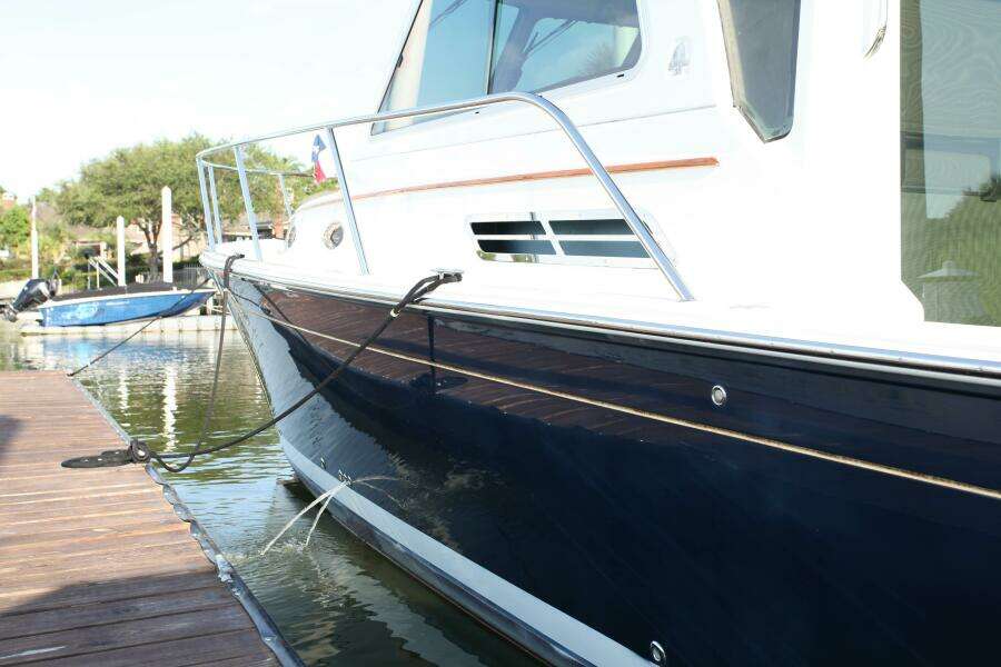 Lagniappe 33ft Back Cove Yacht For Sale