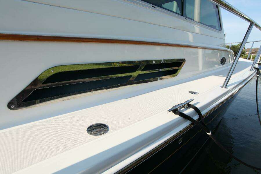 Lagniappe 33ft Back Cove Yacht For Sale