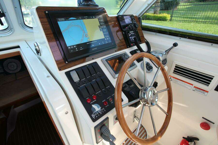 Lagniappe 33ft Back Cove Yacht For Sale