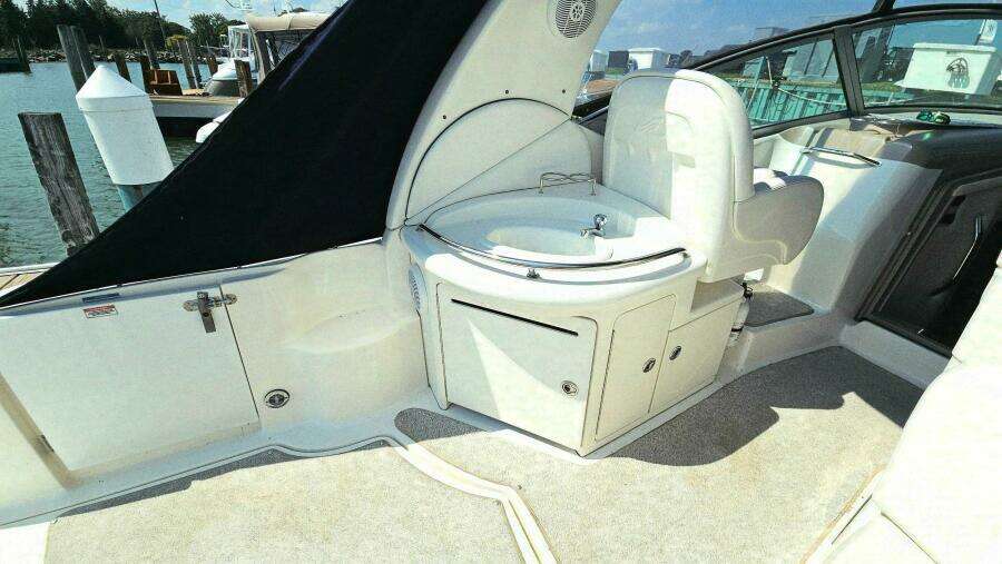 34ft Sea Ray Yacht For Sale