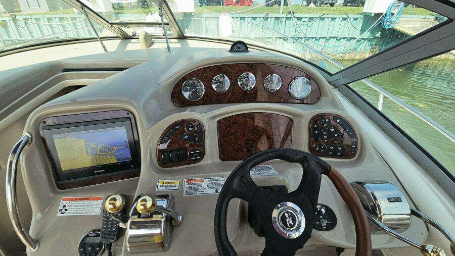 34ft Sea Ray Yacht For Sale