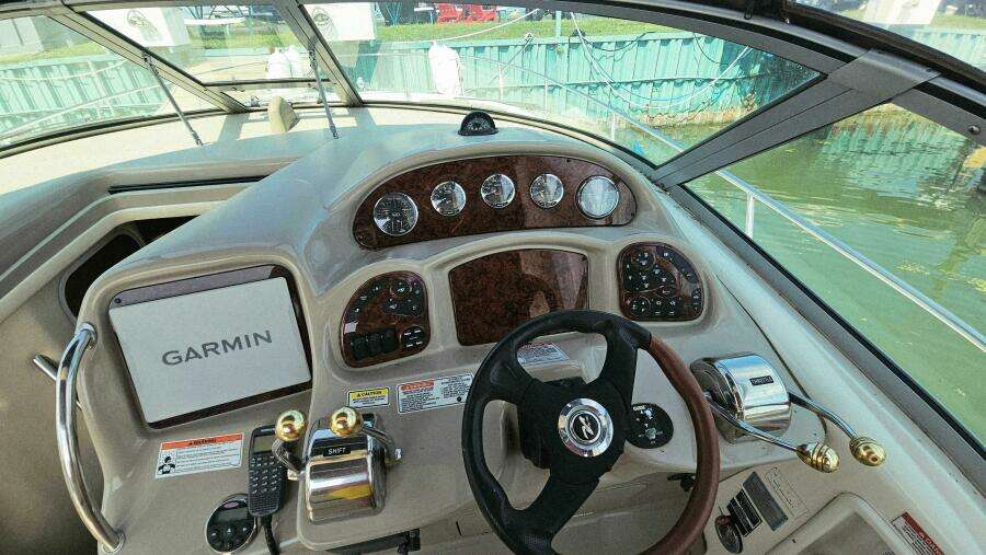 34ft Sea Ray Yacht For Sale