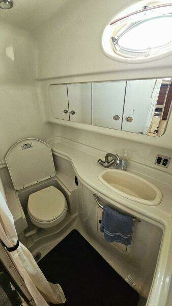 34ft Sea Ray Yacht For Sale