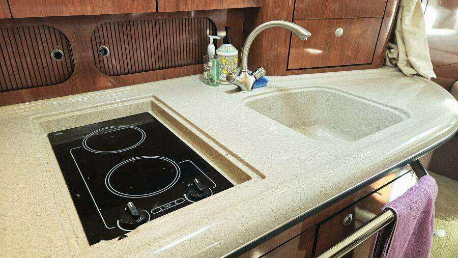 34ft Sea Ray Yacht For Sale