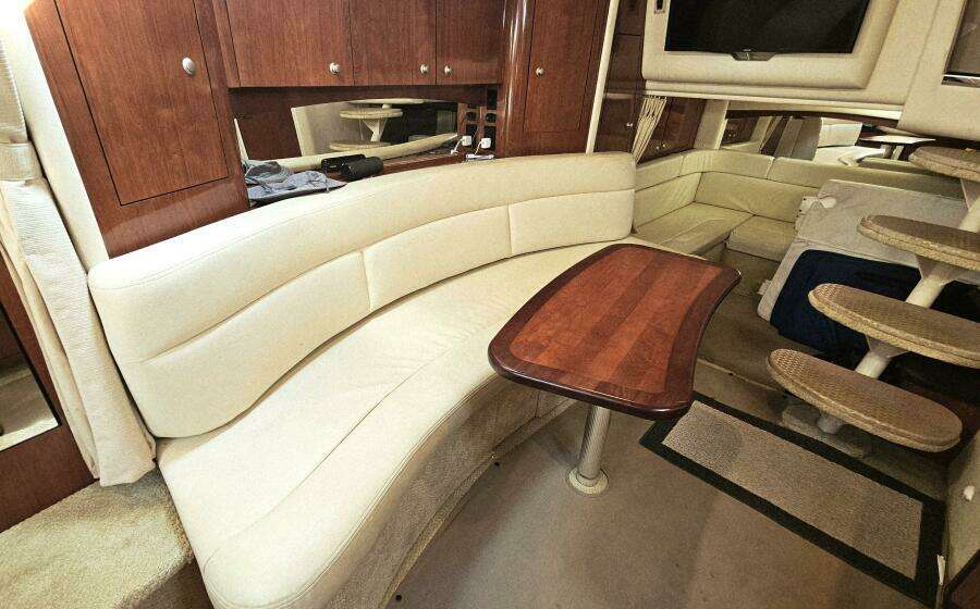 34ft Sea Ray Yacht For Sale