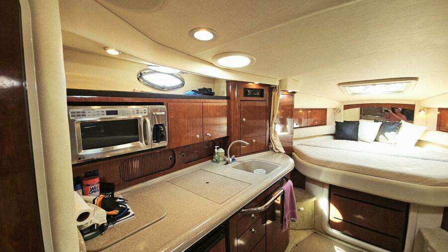 34ft Sea Ray Yacht For Sale