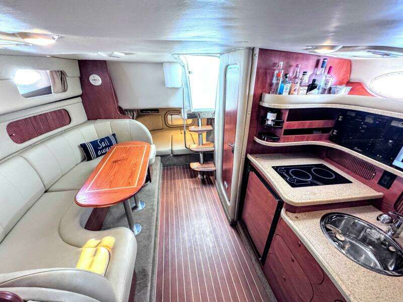 34ft Rinker Yacht For Sale