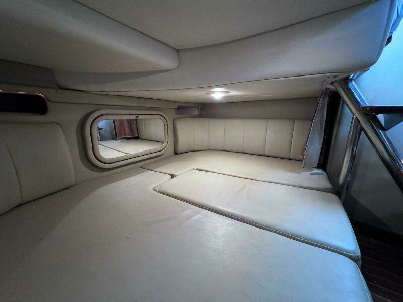 34ft Rinker Yacht For Sale