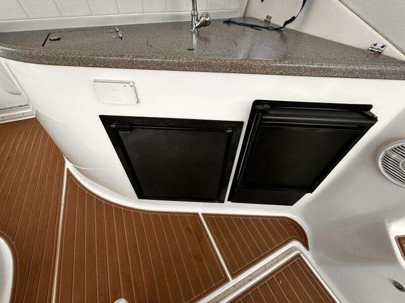 34ft Rinker Yacht For Sale