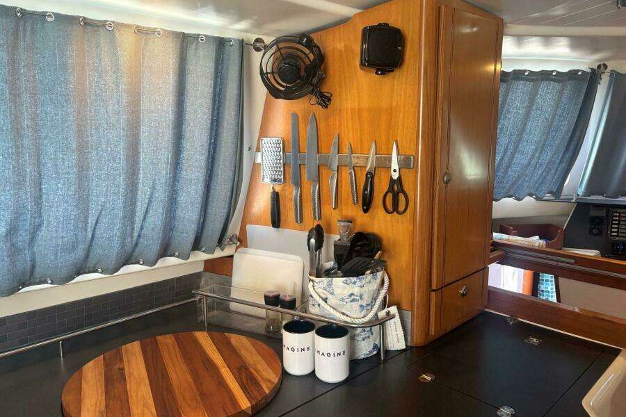 37ft Fountaine Pajot Yacht For Sale