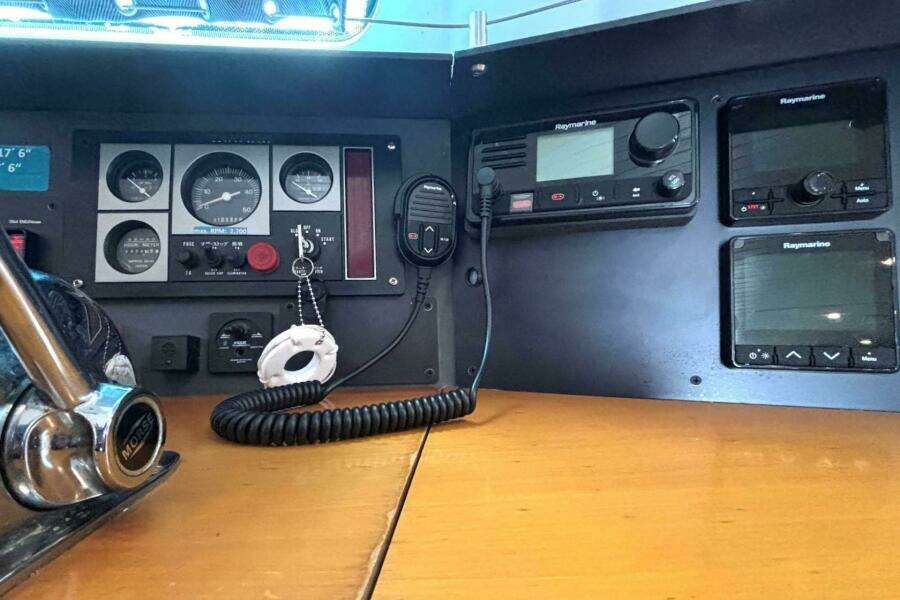 37ft Fountaine Pajot Yacht For Sale
