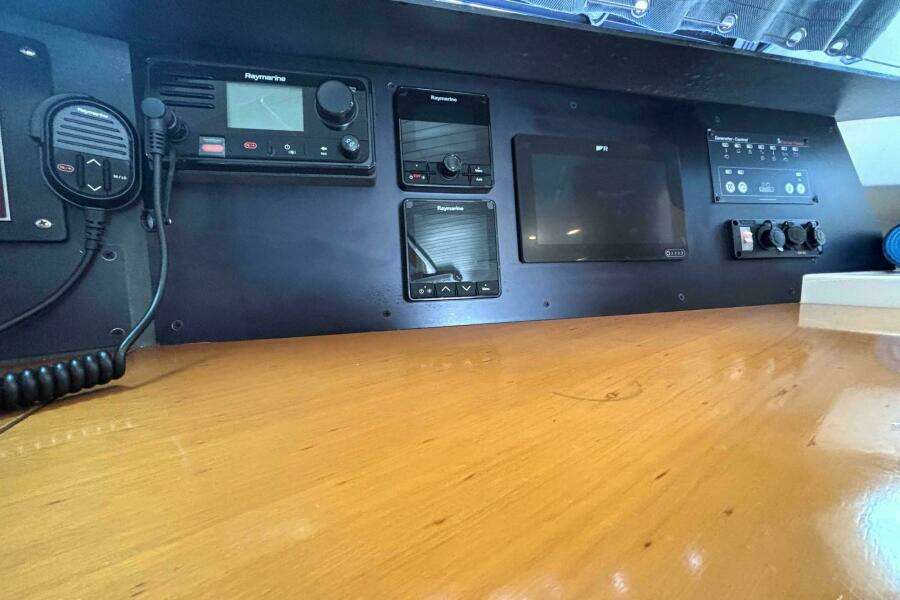 37ft Fountaine Pajot Yacht For Sale