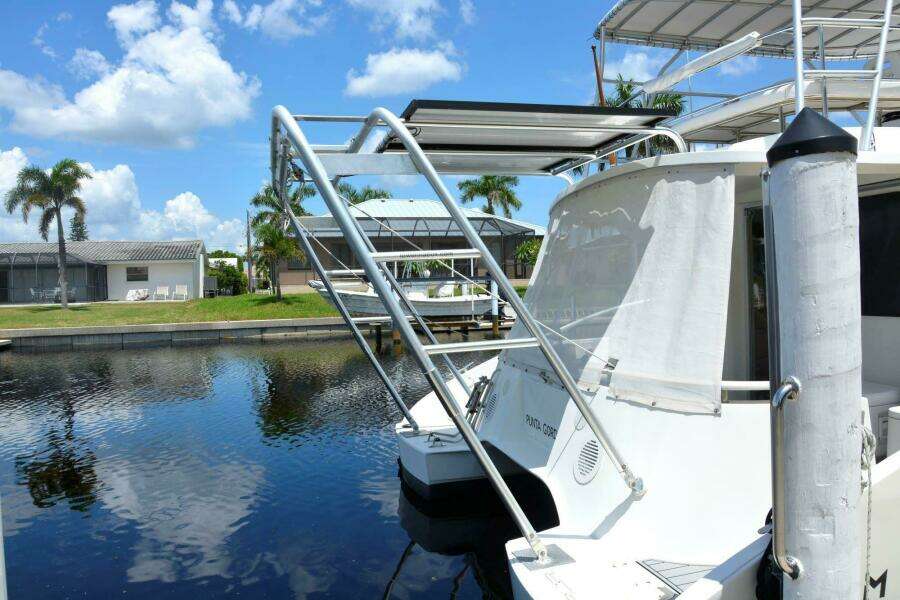 37ft Fountaine Pajot Yacht For Sale