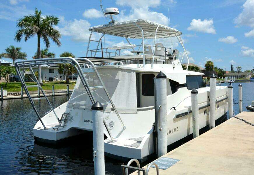 37ft Fountaine Pajot Yacht For Sale